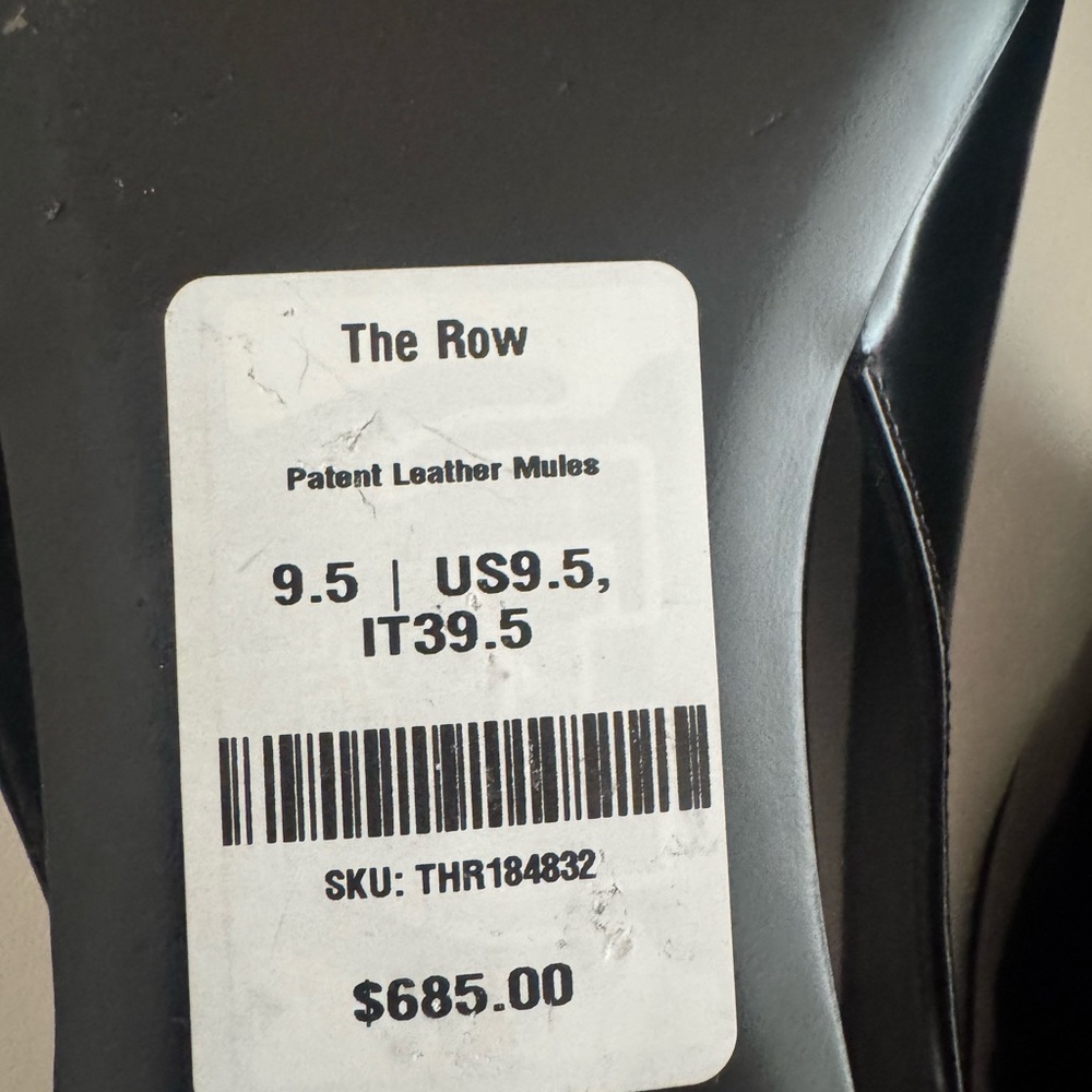 The Row leather mules size 39,5 running small so I will think 39/9 - Picture 5 of 8